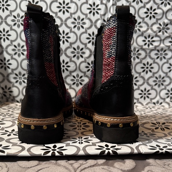 Free People Multicolor Plaid textile Boots with Black leather Accents Sz 36.5 - Picture 4 of 11